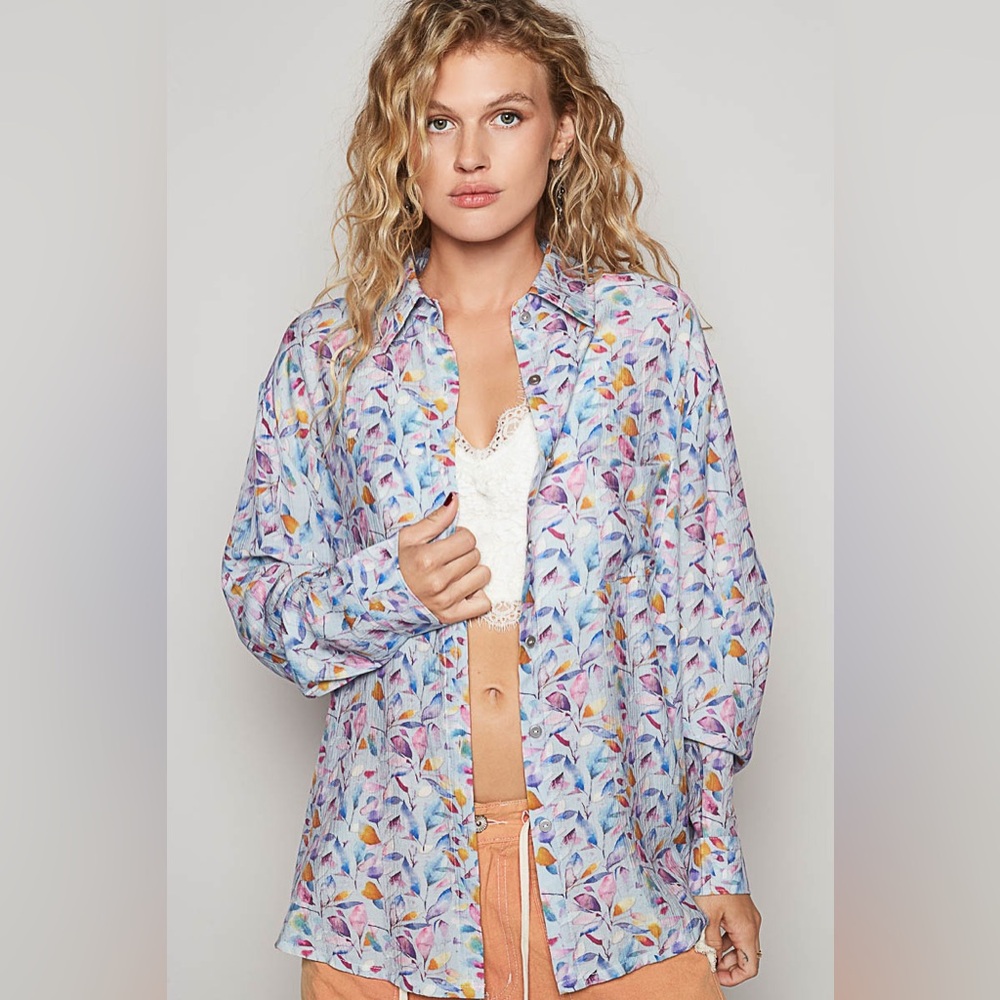 #66 T3-1 2 Left! Floral Button-Up Shirt and Lace Crop Top